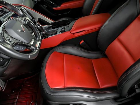 Used 2019 Chevrolet Corvette Z06 RWD image 22