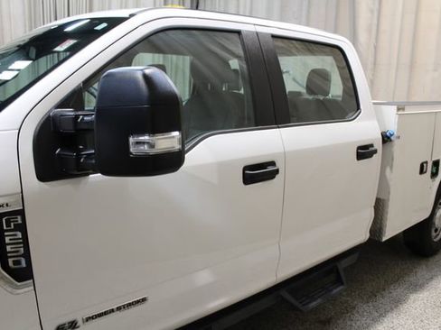Used 2020 Ford F250 XL w/ Power Equipment Group image 7