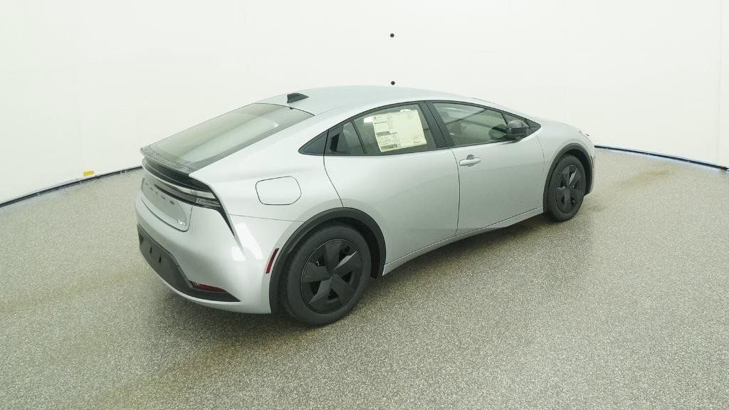 New 2026 Toyota Prius Plug-In Hybrid FWD image 12