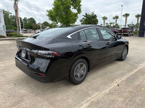 Used 2026 Nissan Sentra S w/ Floor Mat Package FWD image 5