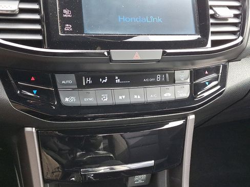 Used 2016 Honda Accord EX image 15