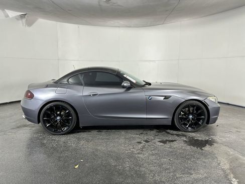 Used 2011 BMW Z4 sDrive35i RWD image 9