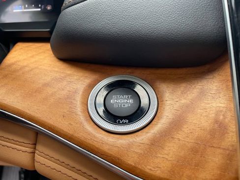 Used 2023 Jeep Grand Cherokee Summit AWD/4WD image 37