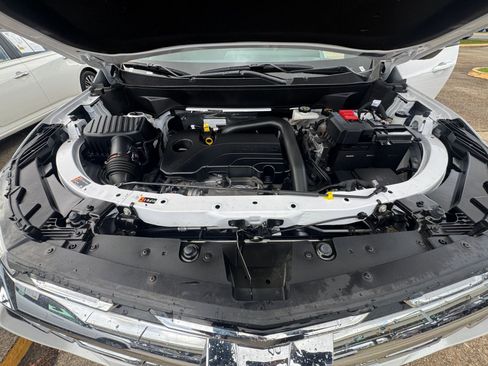Used 2025 Chevrolet Equinox LT AWD/4WD image 29