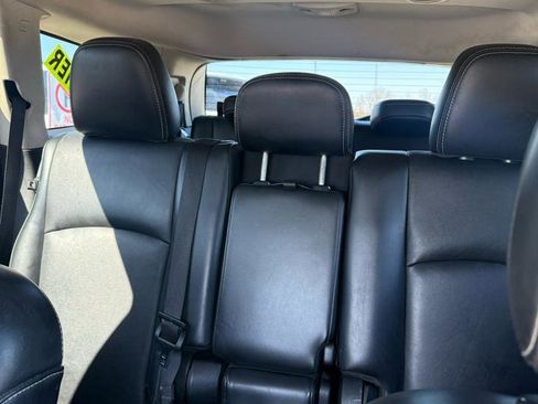 Used 2012 Dodge Journey R/T w/ Flexible Seating Group image 17