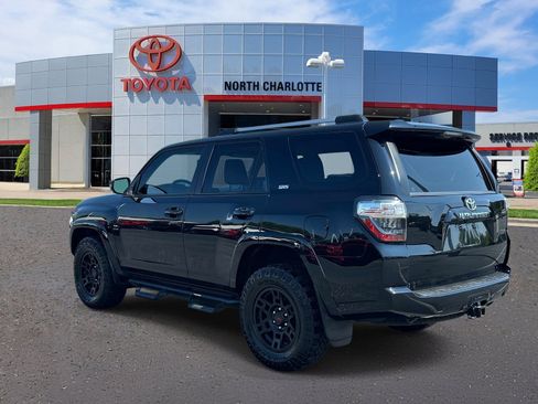 Used 2021 Toyota 4Runner SR5 Premium AWD/4WD image 4