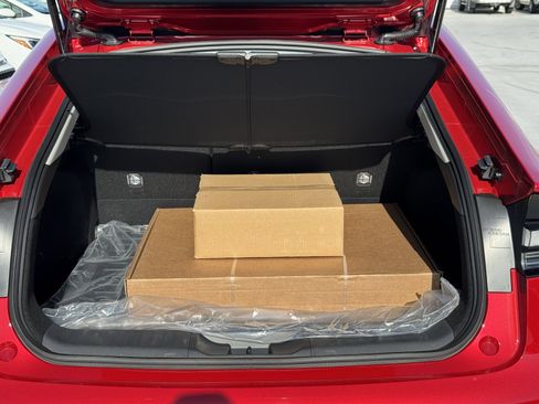 New 2026 Toyota Prius Plug-In Hybrid image 9