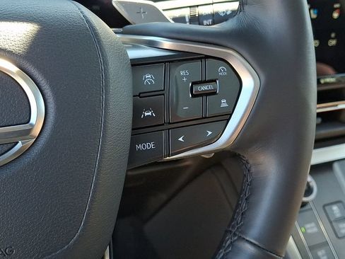 Used 2024 Lexus GX 550 w/ Accessory Package (2T) AWD/4WD image 24