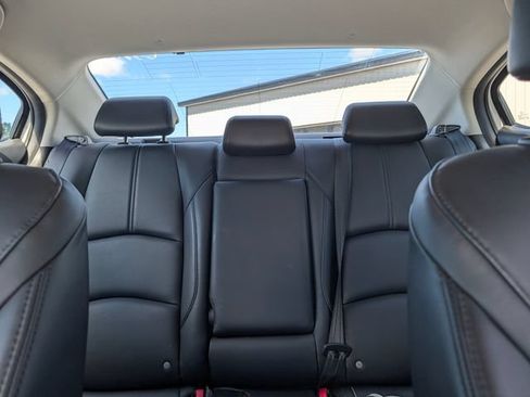 Used 2017 MAZDA MAZDA3 Touring FWD image 17