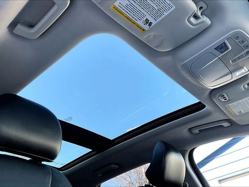 Used 2016 Ford Edge Titanium w/ Equipment Group 301A image 13