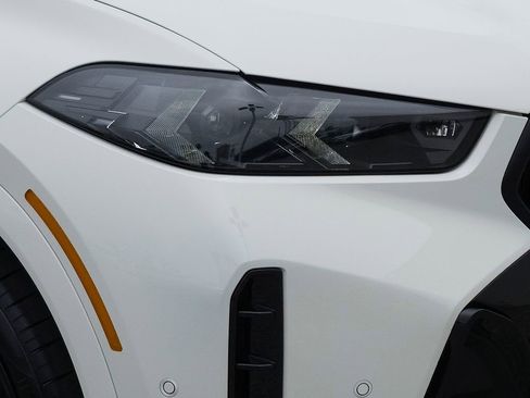 New 2027 BMW X6 xDrive40i w/ Climate Comfort Package AWD/4WD image 5