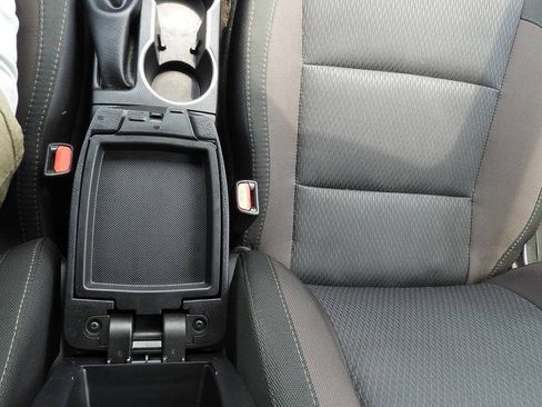 Used 2019 Toyota Corolla L FWD image 37
