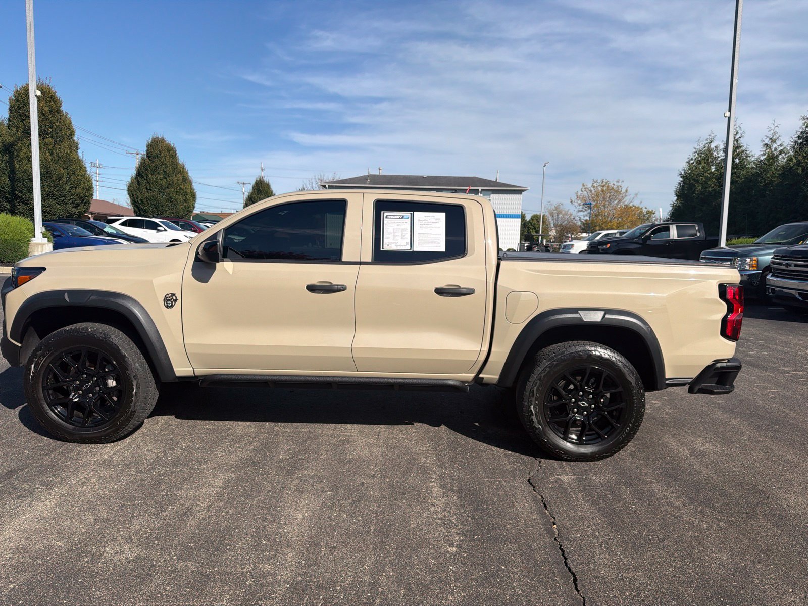 Used 2024 Chevrolet Colorado Trail Boss w/ LPO, Dark Essentials Package AWD/4WD image 2