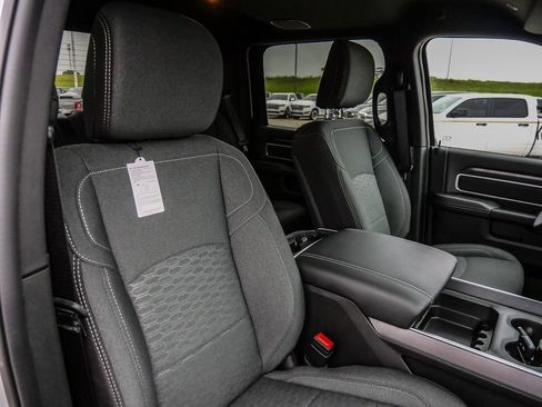 New 2026 RAM 3500 Big Horn AWD/4WD image 44