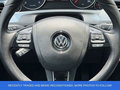 Used 2016 Volkswagen Touareg TDI AWD/4WD image 14