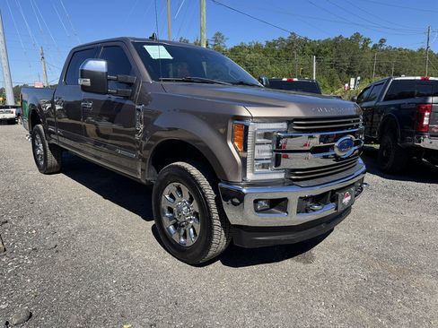 Used 2019 Ford F250 King Ranch w/ King Ranch Ultimate Package AWD/4WD image 6