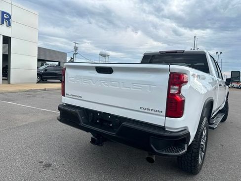 Used 2022 Chevrolet Silverado 2500 Custom w/ Custom Value Package AWD/4WD image 19