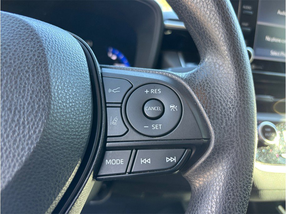 Used 2022 Toyota Corolla LE FWD image 22