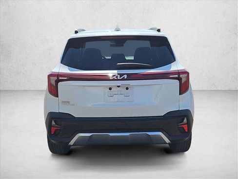 Used 2024 Kia Seltos S FWD image 6