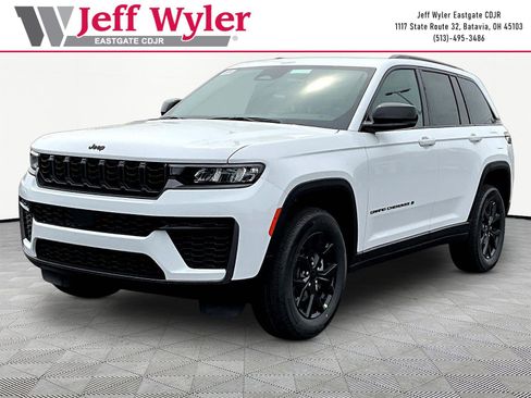 New 2026 Jeep Grand Cherokee Altitude AWD/4WD image 1