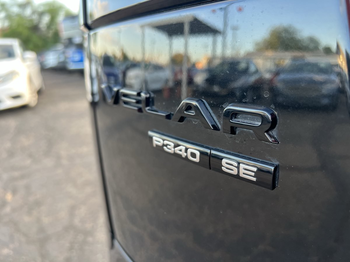 Used 2019 Land Rover Range Rover Velar R-Dynamic SE AWD/4WD image 5