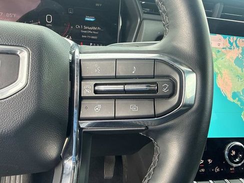 Used 2025 GMC Terrain Elevation AWD/4WD image 30