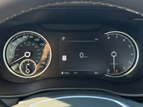 Used 2026 Genesis G70 2.5T Prestige RWD image 29