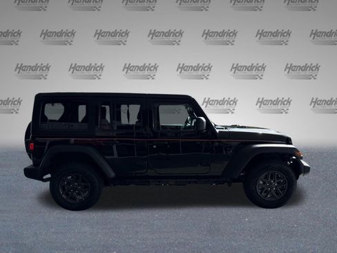 Used 2025 Jeep Wrangler Unlimited Sport AWD/4WD image 10