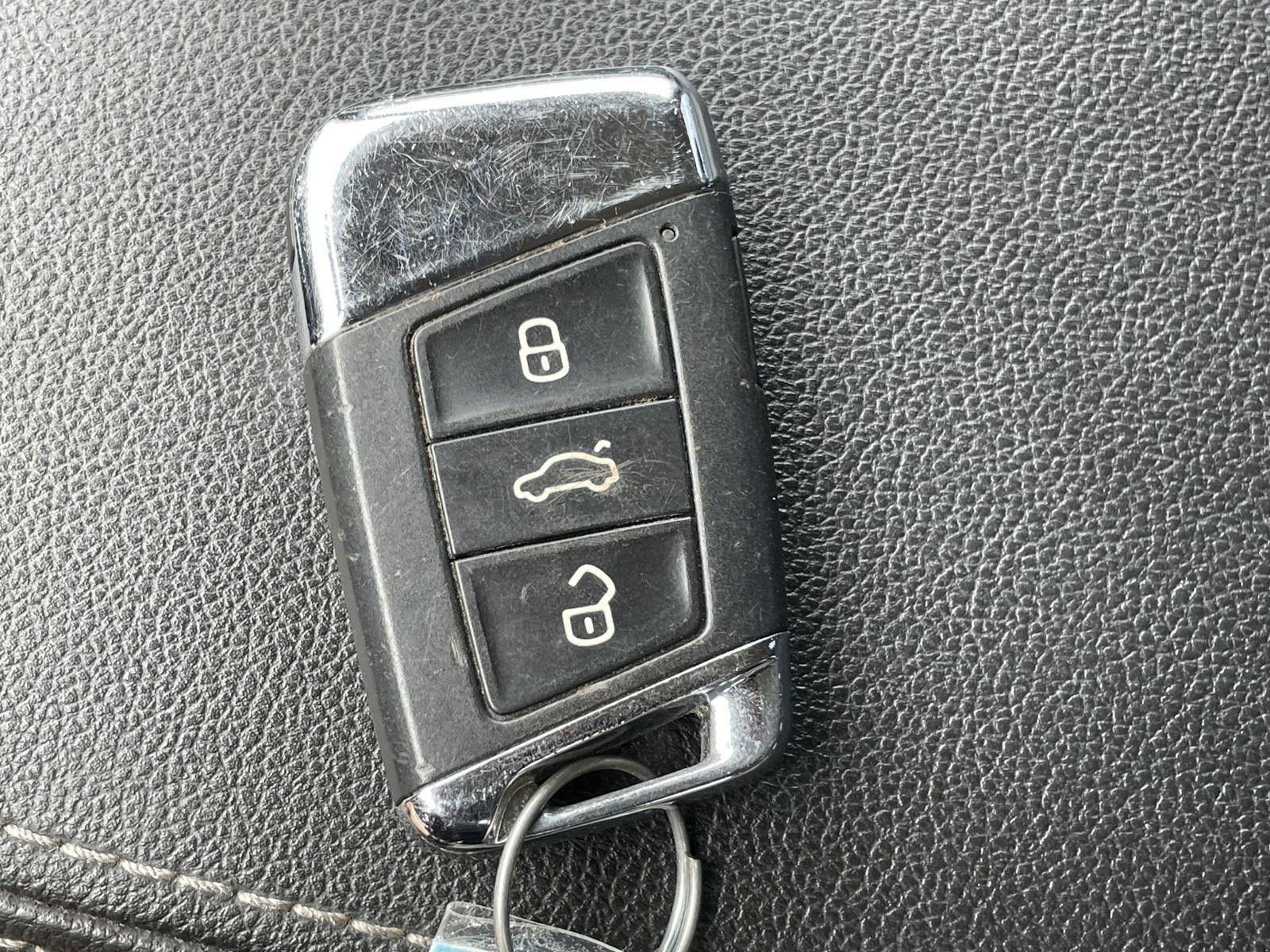 Used 2022 Volkswagen Atlas SE FWD image 30