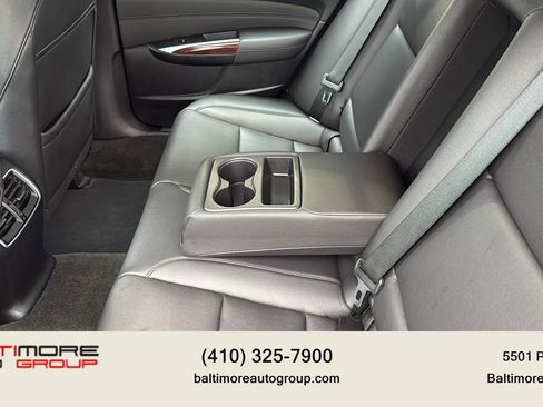 Used 2017 Acura TLX image 32