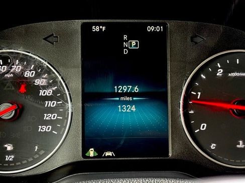 Used 2024 Mercedes-Benz Sprinter 3500 image 22