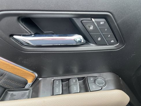 New 2026 GMC Canyon Denali w/ LPO, Denali Black Edition image 15