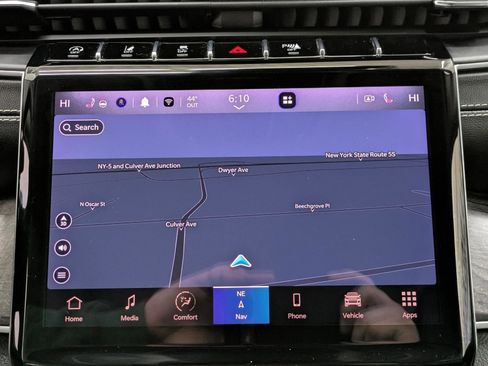 Used 2023 Jeep Grand Cherokee L Limited w/ Black Appearance Package image 12