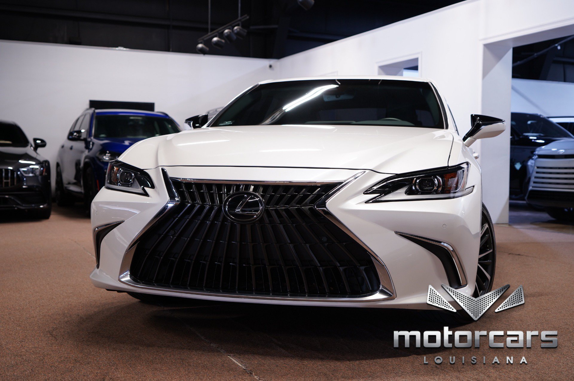 Used 2024 Lexus ES 350 w/ Premium Package FWD image 1