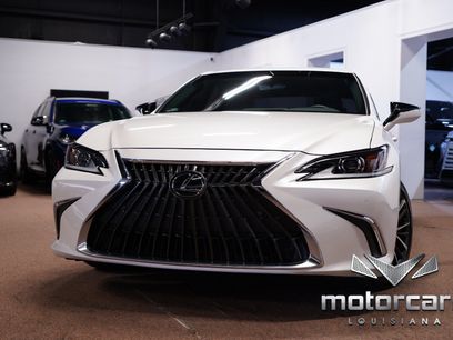 Used 2024 Lexus ES 350 w/ Premium Package