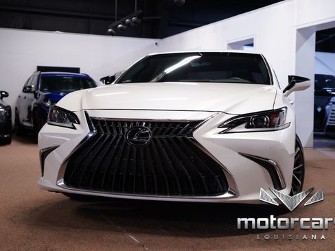 Used 2024 Lexus ES 350 w/ Premium Package FWD image 1