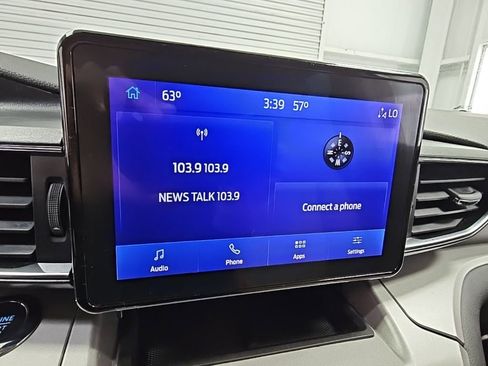 Used 2022 Ford Explorer XLT w/ Equipment Group 202A image 14