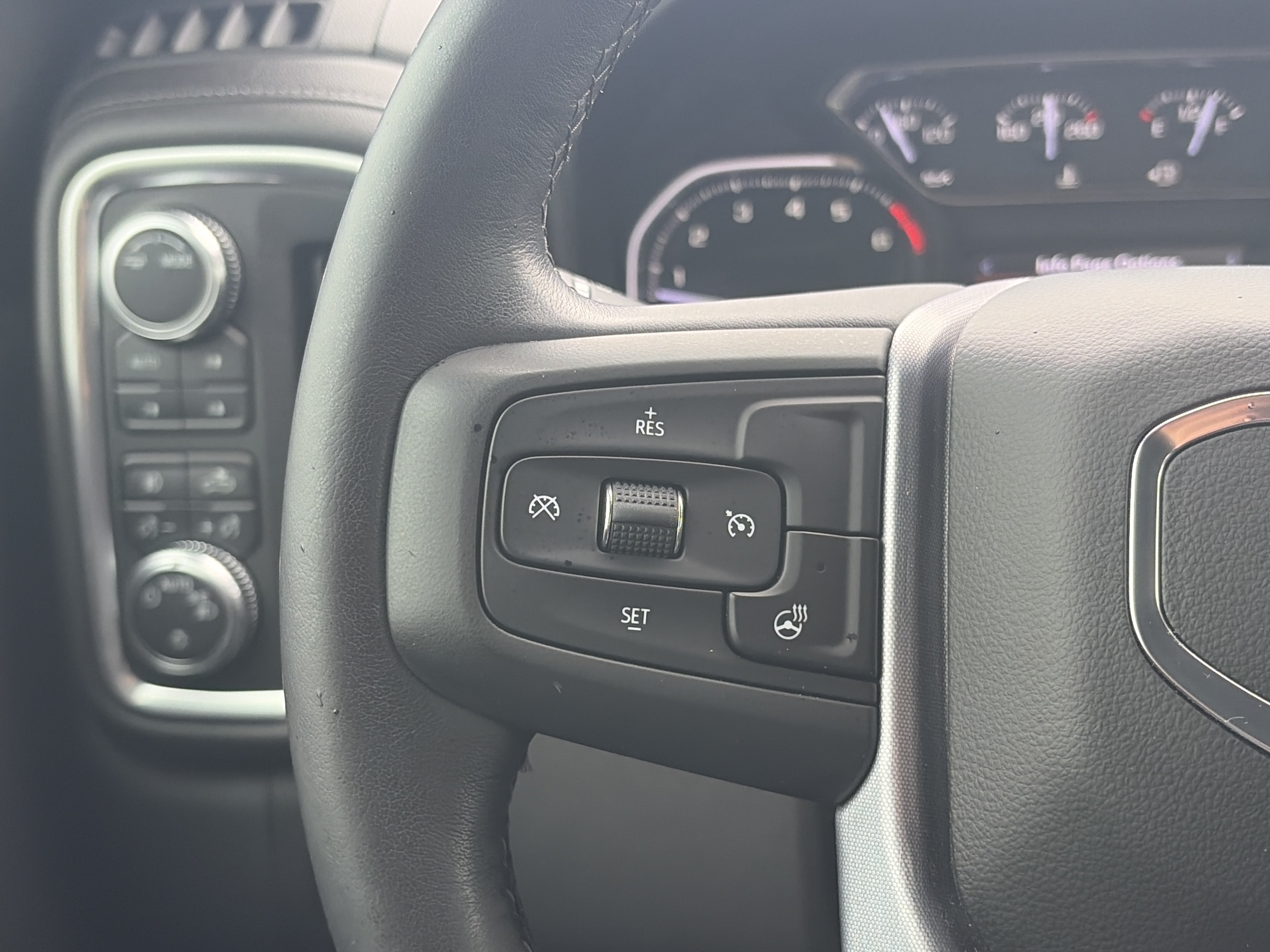 Used 2020 GMC Sierra 1500 Elevation w/ Elevation Value Package AWD/4WD image 22