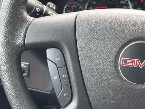 Used 2025 GMC Savana 2500 w/ Driver Convenience Package RWD image 25