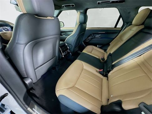Used 2025 Land Rover Range Rover Sport Autobiography image 23