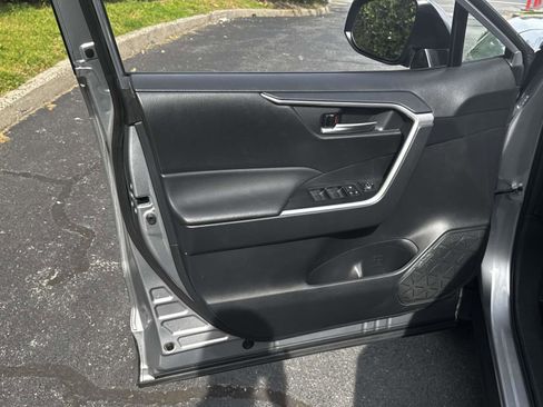 Certified 2023 Toyota RAV4 XLE w/ Convenience Package AWD/4WD image 16