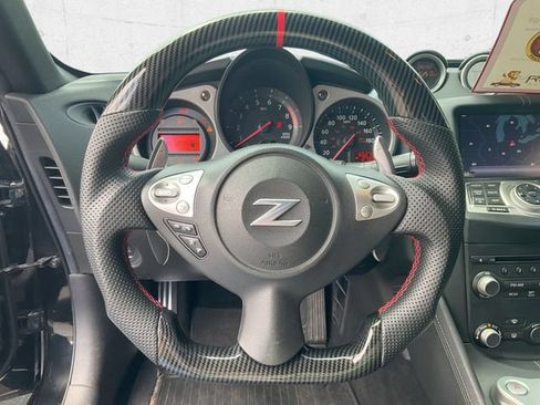 Used 2015 Nissan 370Z Coupe RWD image 20