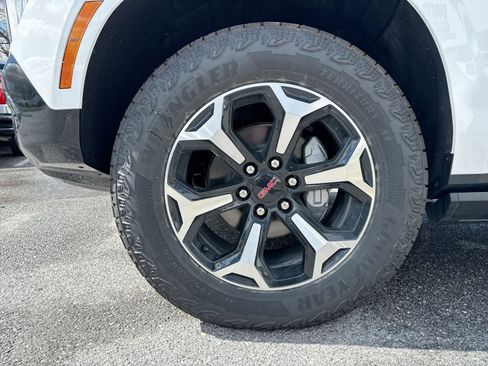 New 2026 GMC Yukon XL AT4 w/ AT4 Premium Plus Package image 12