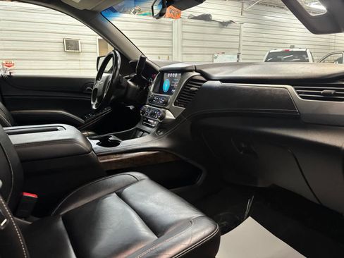Used 2018 Chevrolet Tahoe LT w/ Luxury Package AWD/4WD image 26