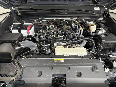 Used 2025 Toyota Tacoma SR5 image 44