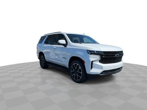 Used 2023 Chevrolet Tahoe RST AWD/4WD image 2