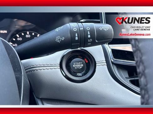 Used 2025 Jeep Compass Limited AWD/4WD image 35