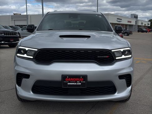 Used 2024 Dodge Durango GT AWD/4WD image 3