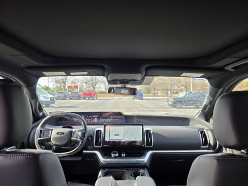 New 2025 Ford Expedition Max Platinum w/ Stealth Performance Package image 13