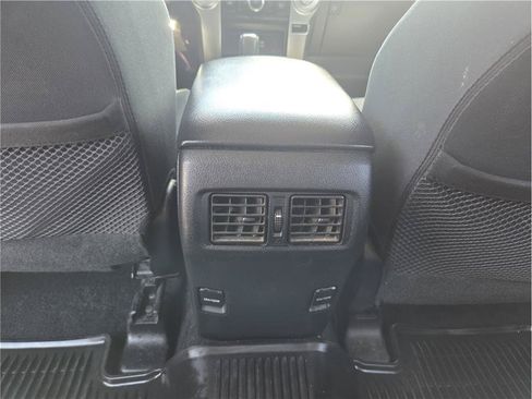 Used 2018 Toyota 4Runner SR5 AWD/4WD image 15